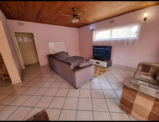 3 BEDROOM HOUSE FOR SALE IN GENL ALBERTS PARK